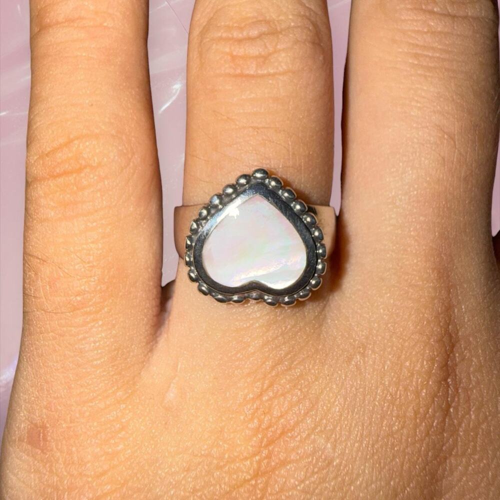 Y2K fairy romantic 925 Sterling Silver heart mother of pearl ring Size 6